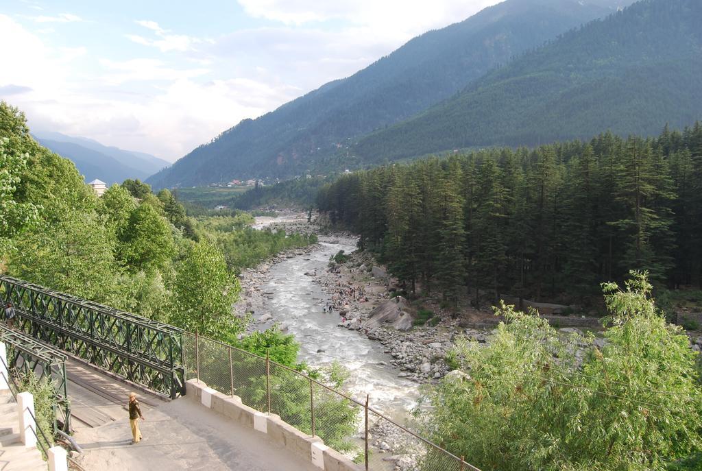 Chichoga Holiday Inn Manali  Exterior photo